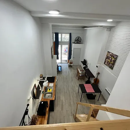 Duplex Manzanares Izq Amarillo Temporal Madrid Exterior photo